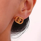 Aureum Studs.